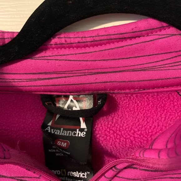 thicker full zip outdoor running jacket - Picture 4 of 4